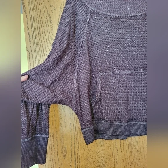 We The Free oversized off the shoulder v-back batwing waffle knit sweater S - Picture 4 of 8